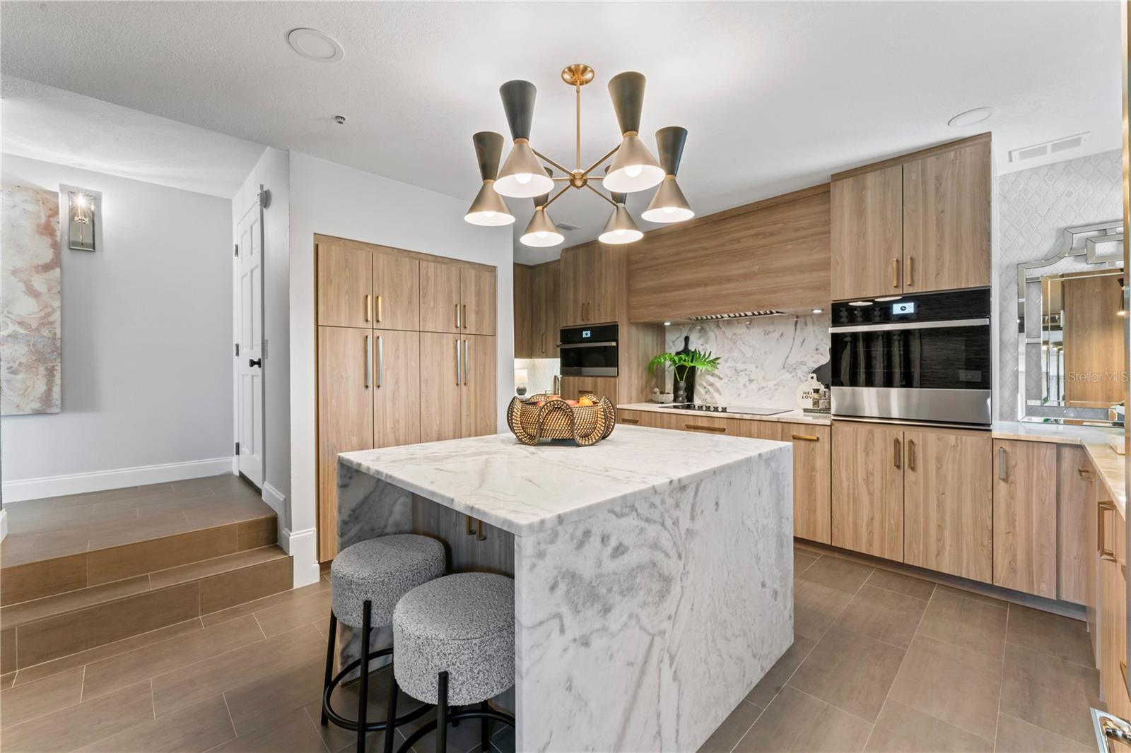 4950 BAYSHORE BLVD #27, TAMPA, FL, 33611