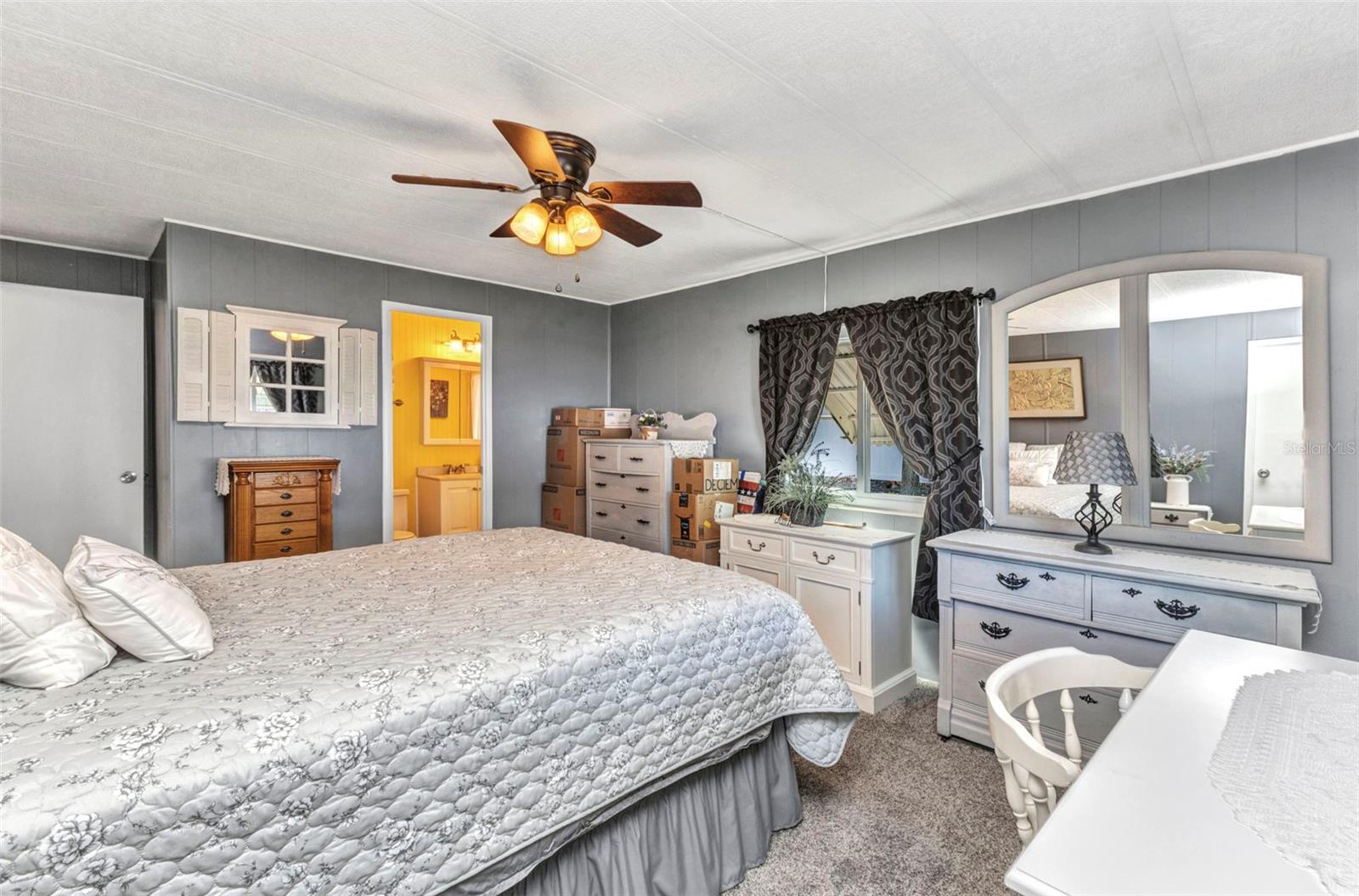 ALLIGATOR PARK COOP, PUNTA GORDA, FL, 33950