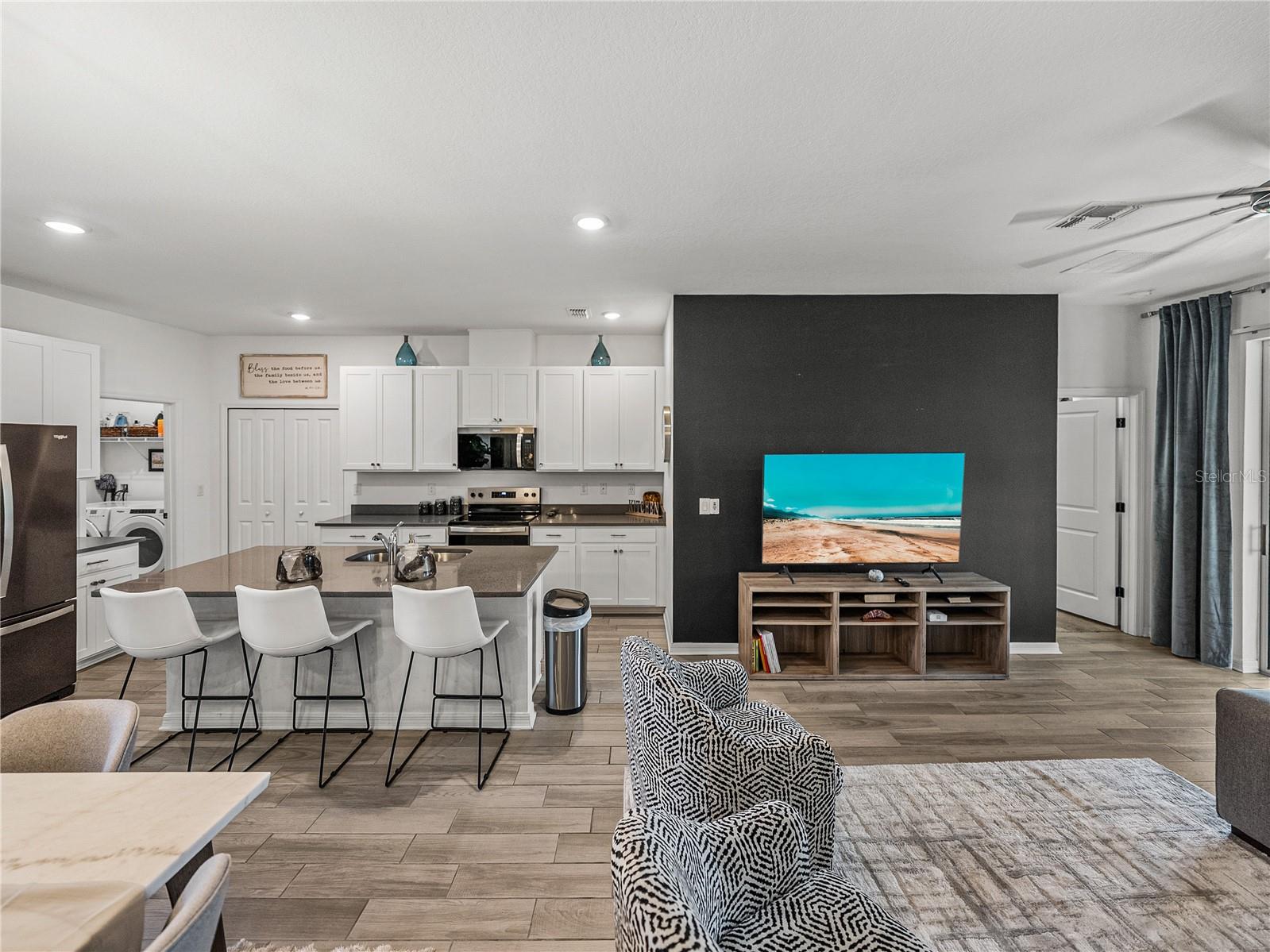 34135 WHITE FOUNTAIN CT, WESLEY CHAPEL, FL, 33545