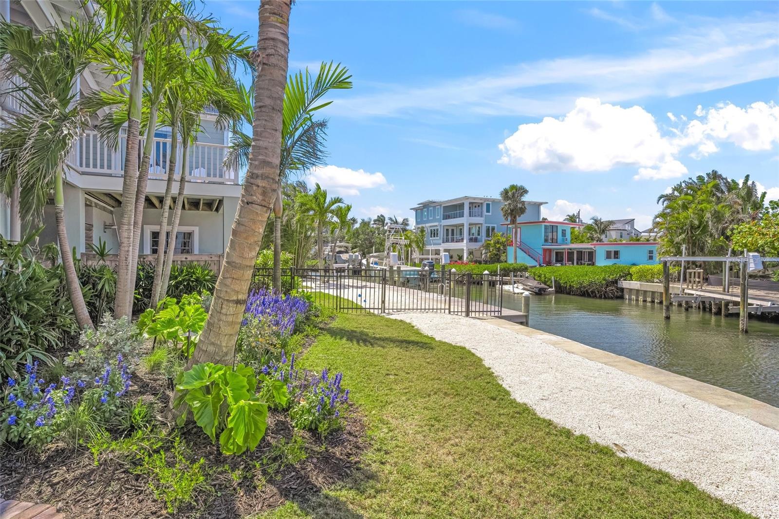 A4648533 Property Photo