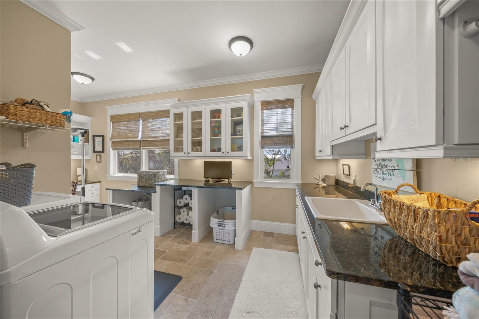A4648533 Property Photo