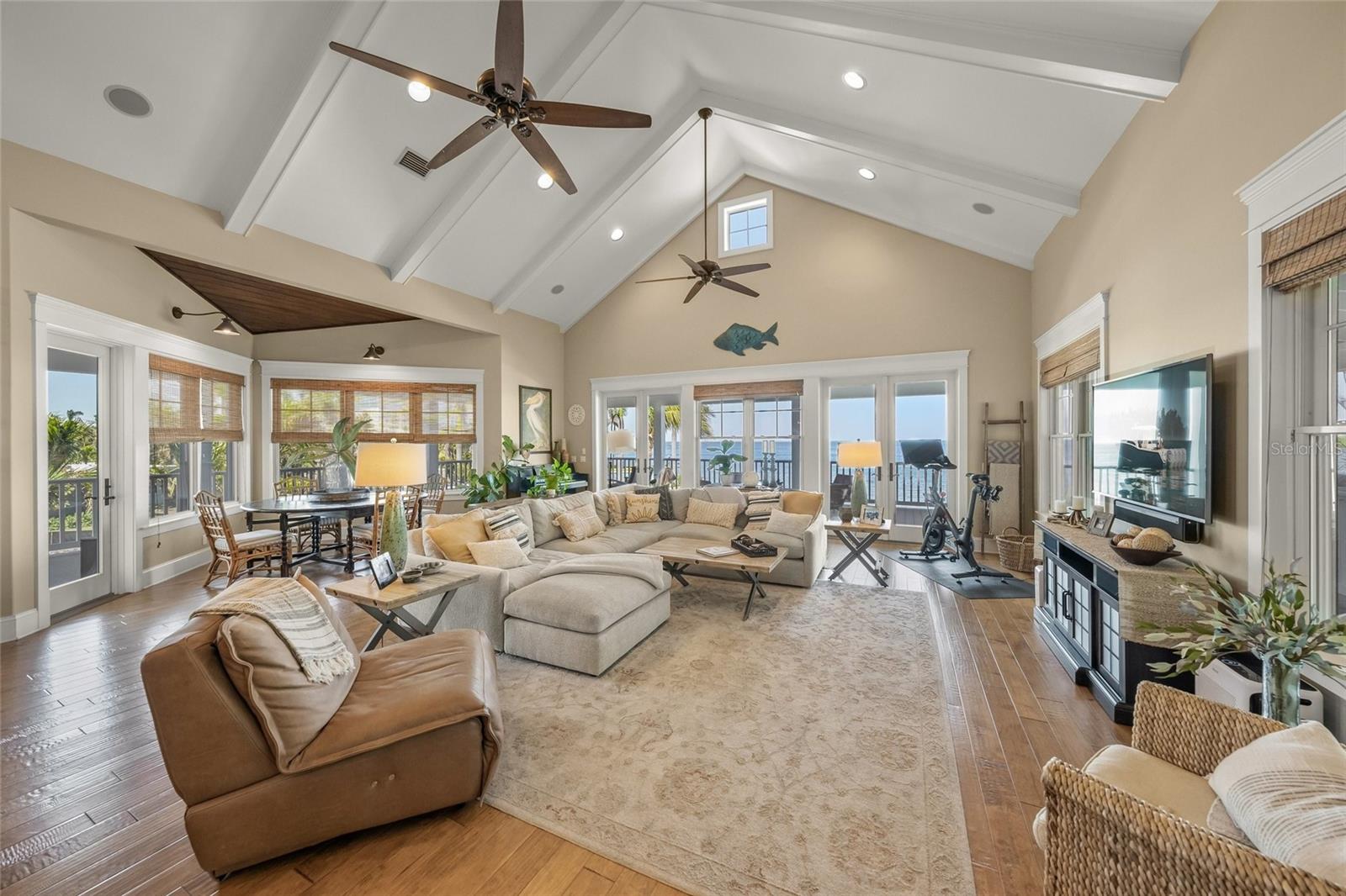 A4648533 Property Photo