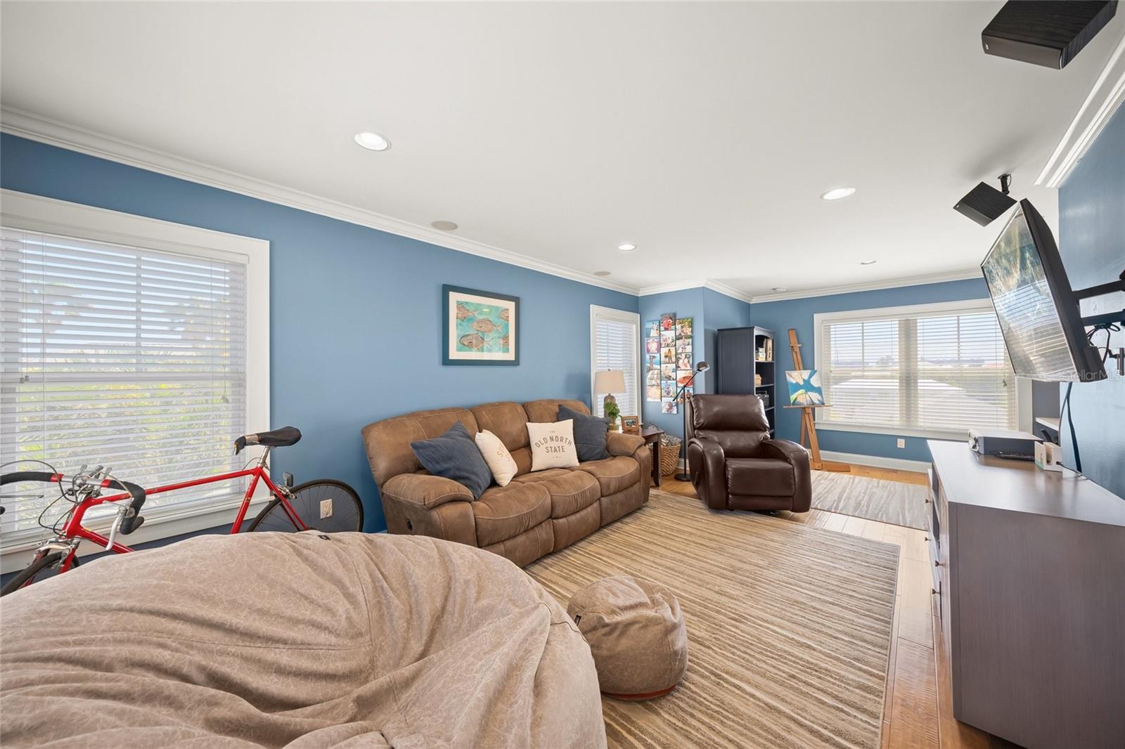 A4648533 Property Photo