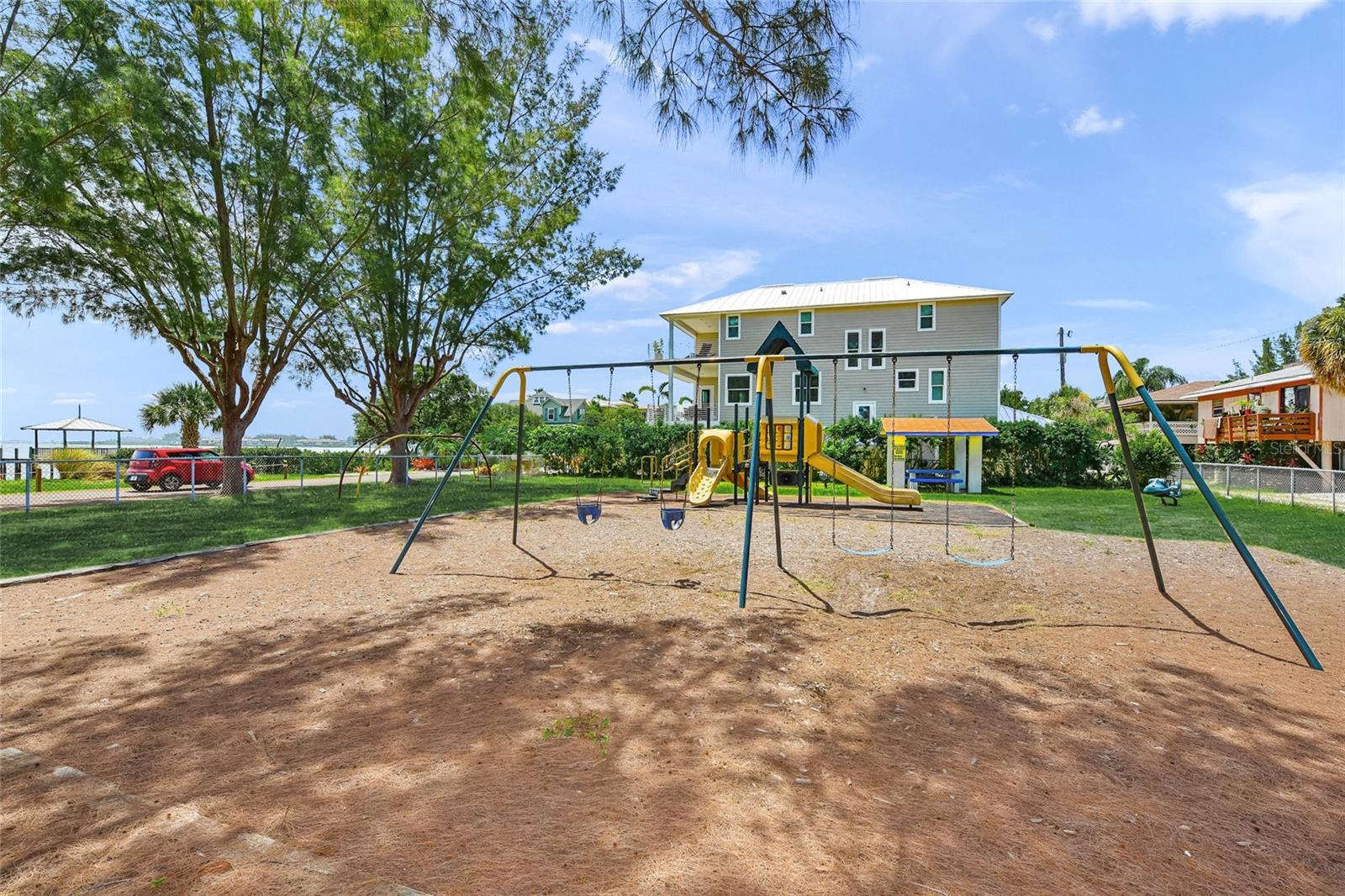 A4648533 Property Photo