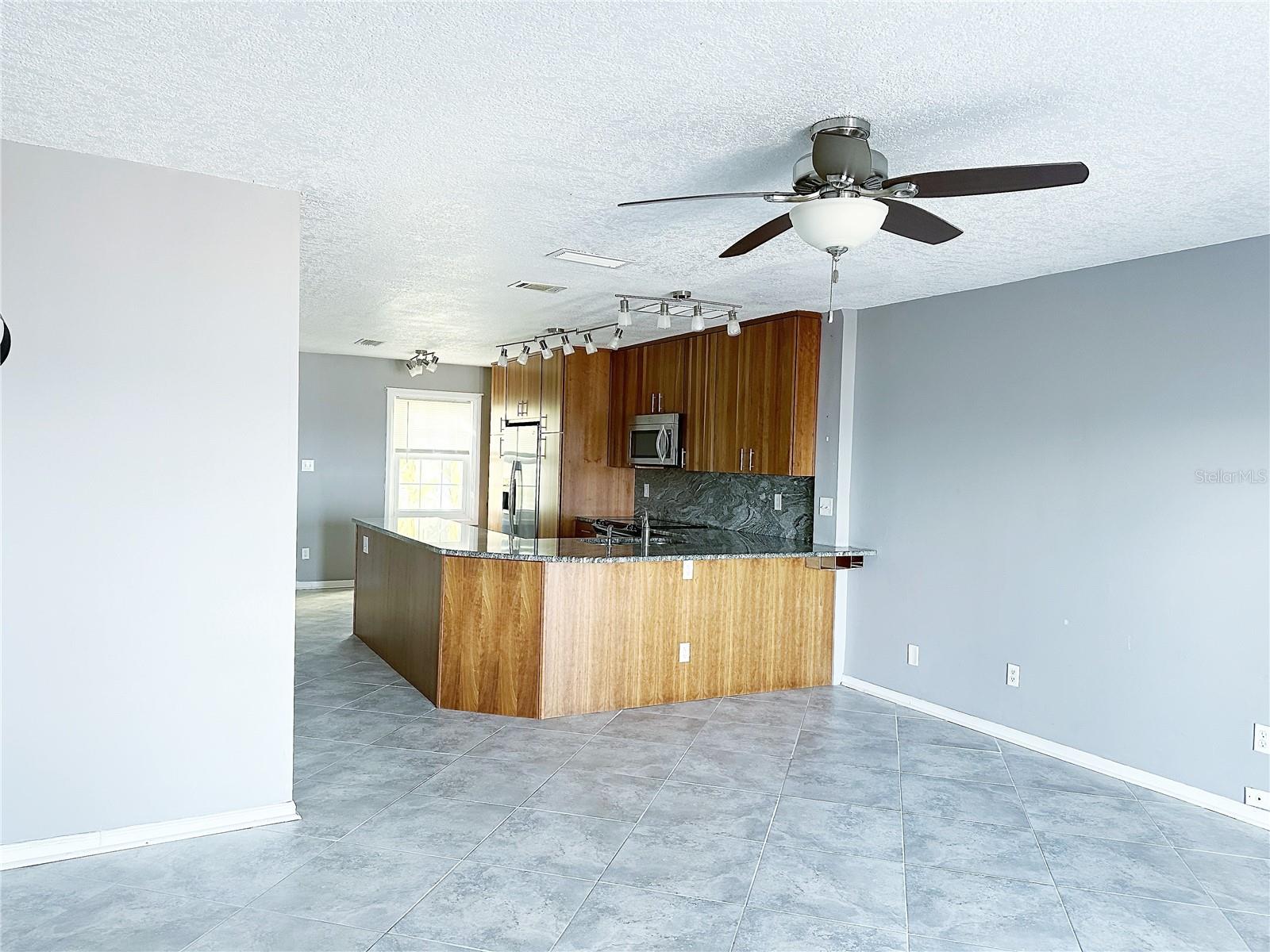 5242 BEACH DR SE, ST PETERSBURG, FL, 33705