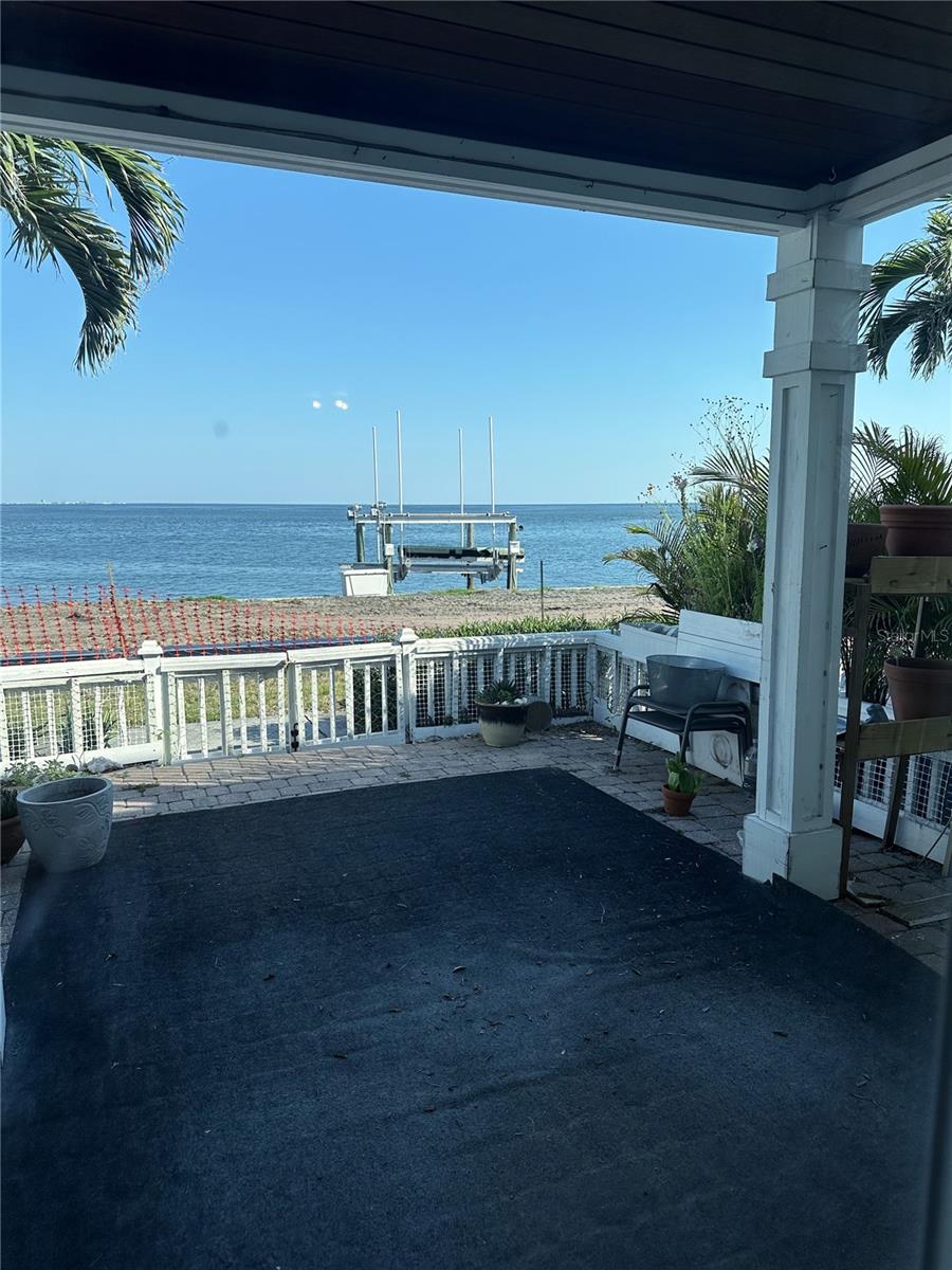 5242 BEACH DR SE, ST PETERSBURG, FL, 33705