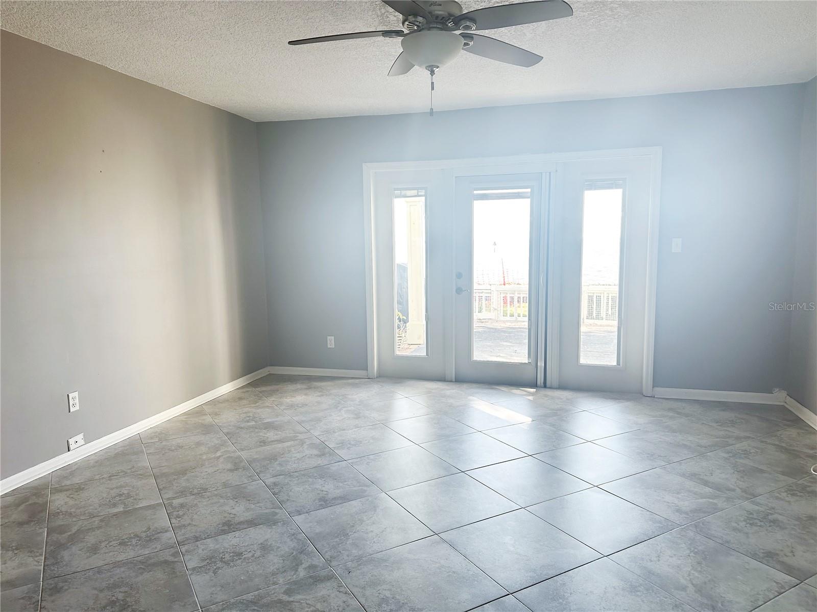 5242 BEACH DR SE, ST PETERSBURG, FL, 33705