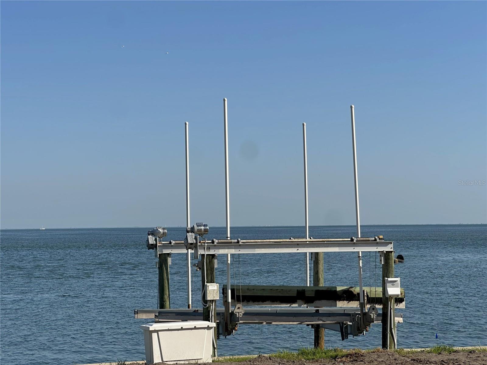 5242 BEACH DR SE, ST PETERSBURG, FL, 33705