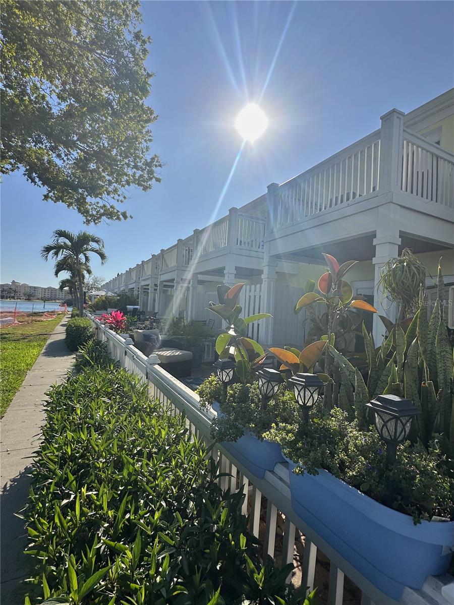 5242 BEACH DR SE, ST PETERSBURG, FL, 33705