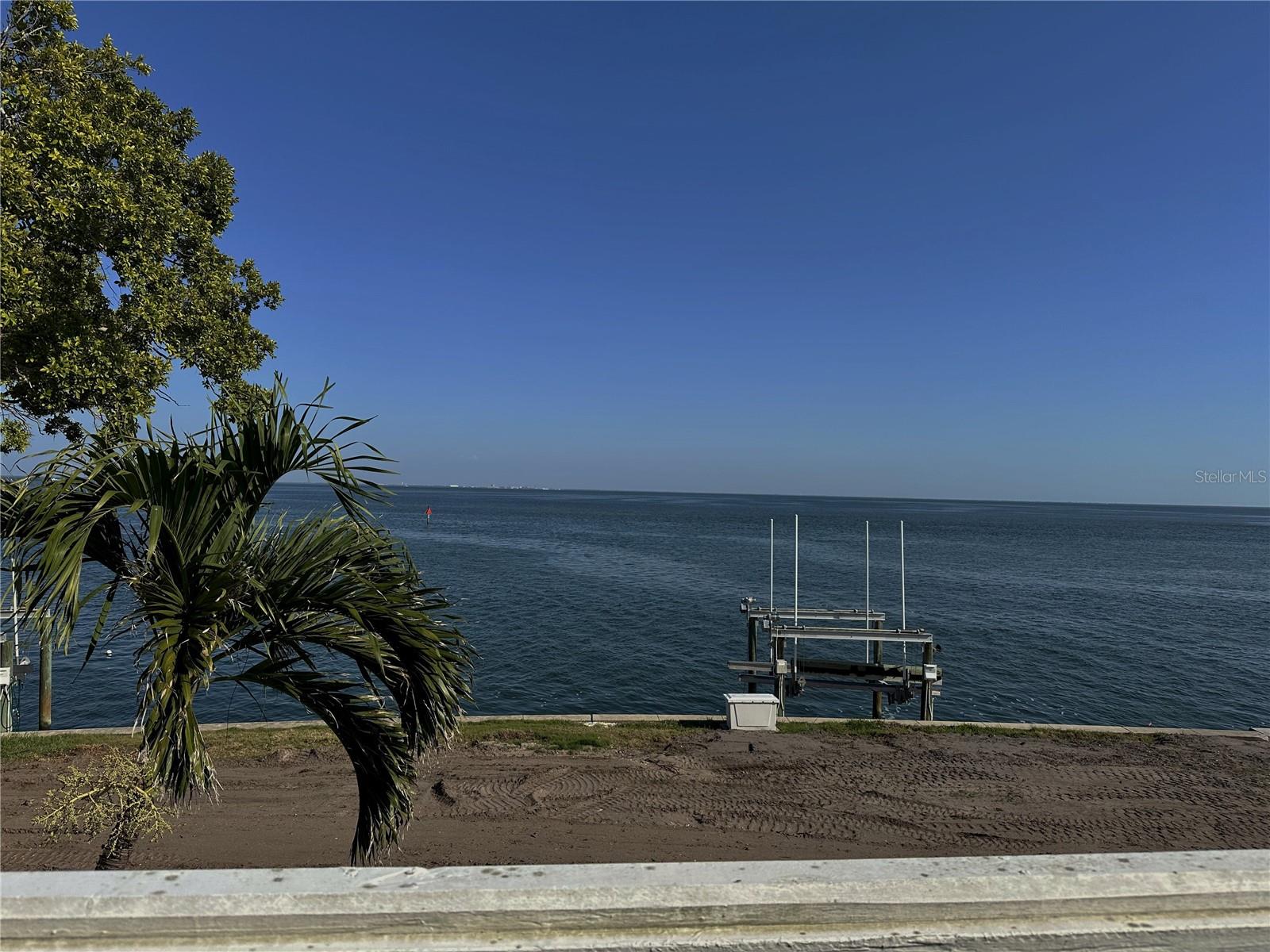 5242 BEACH DR SE, ST PETERSBURG, FL, 33705