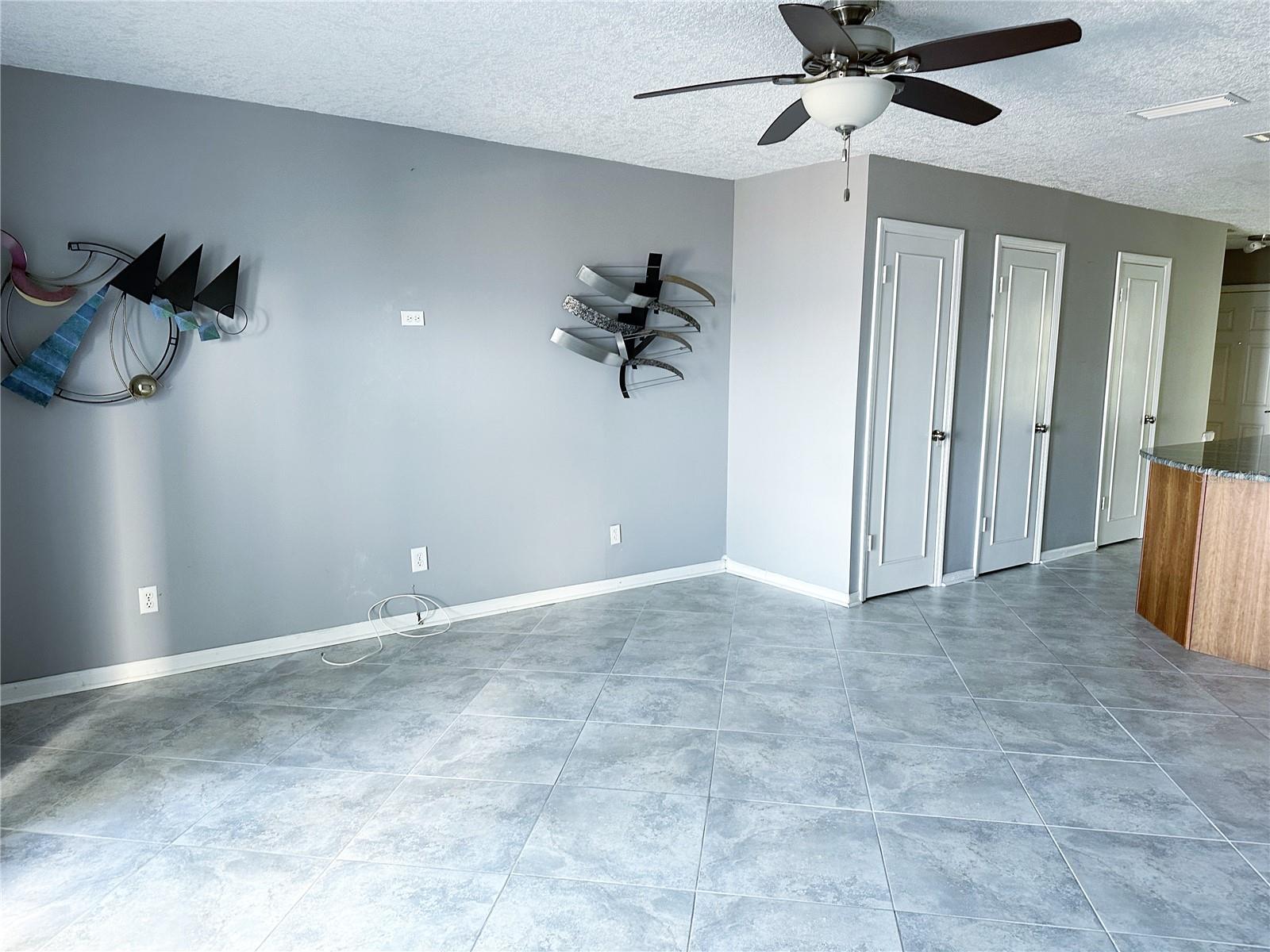 5242 BEACH DR SE, ST PETERSBURG, FL, 33705