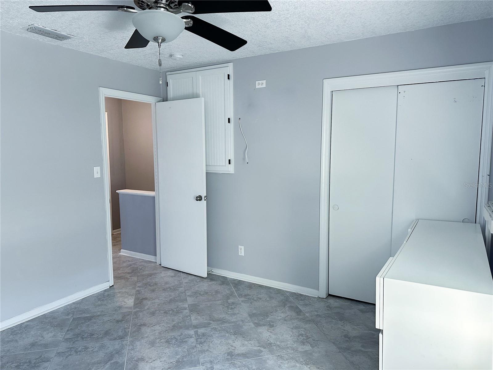 5242 BEACH DR SE, ST PETERSBURG, FL, 33705