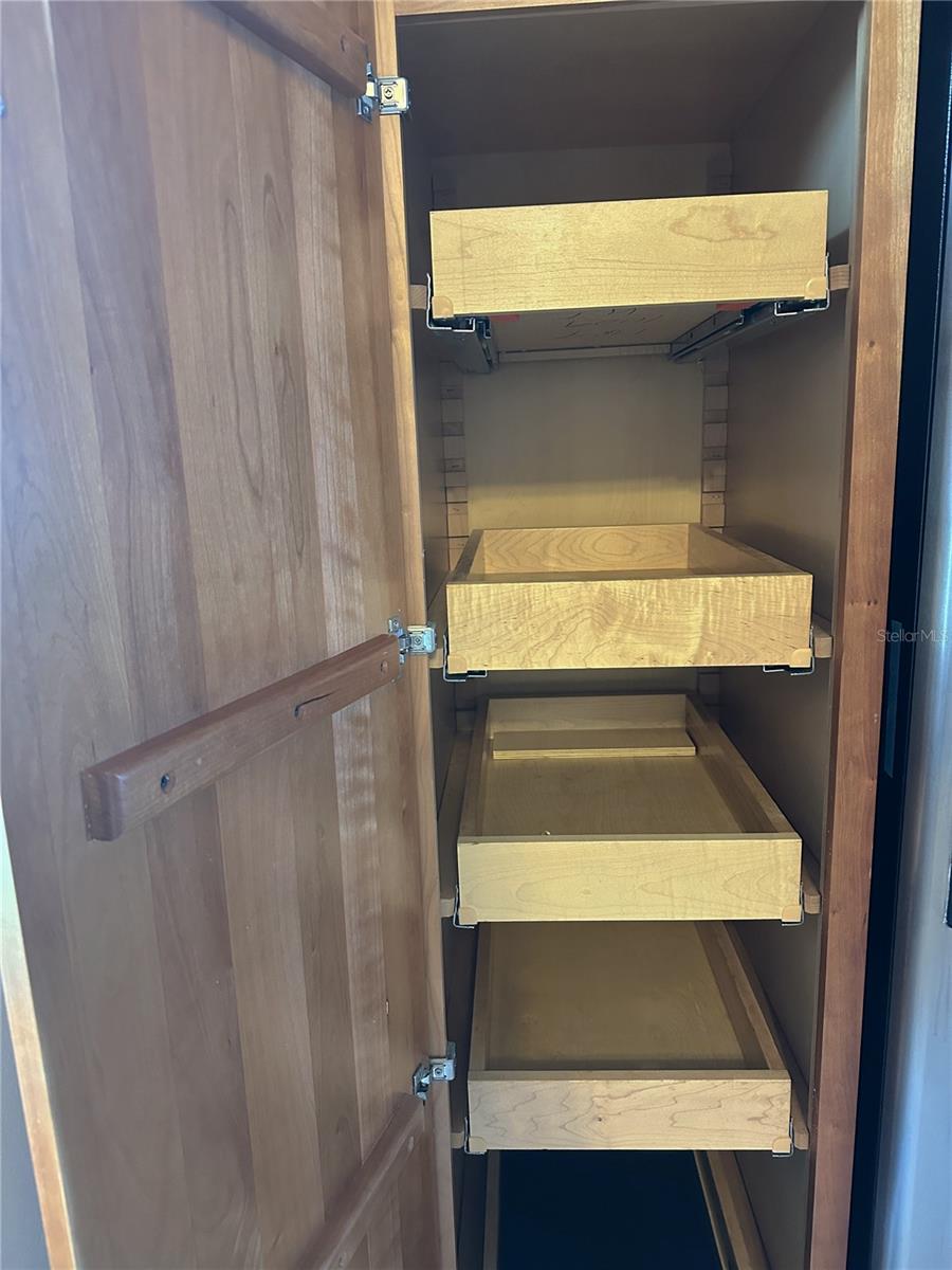 5242 BEACH DR SE, ST PETERSBURG, FL, 33705