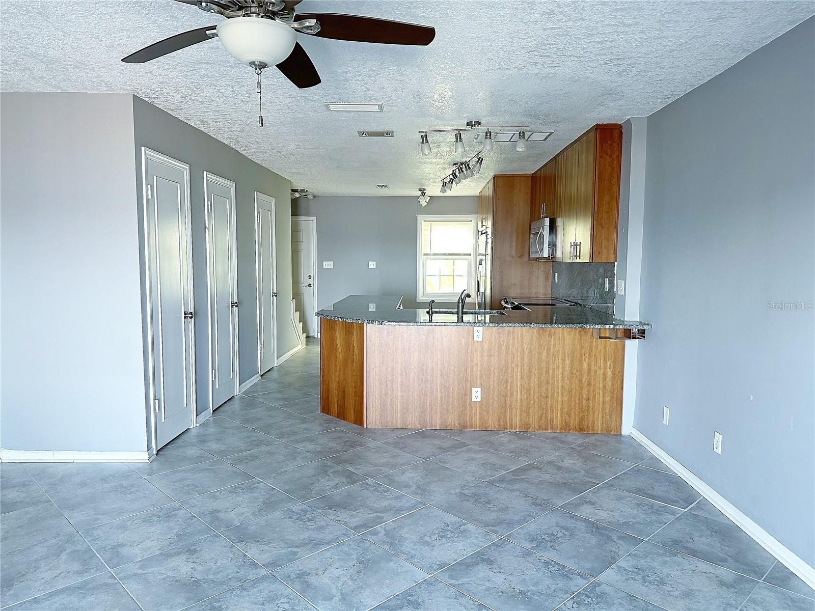 5242 BEACH DR SE, ST PETERSBURG, FL, 33705