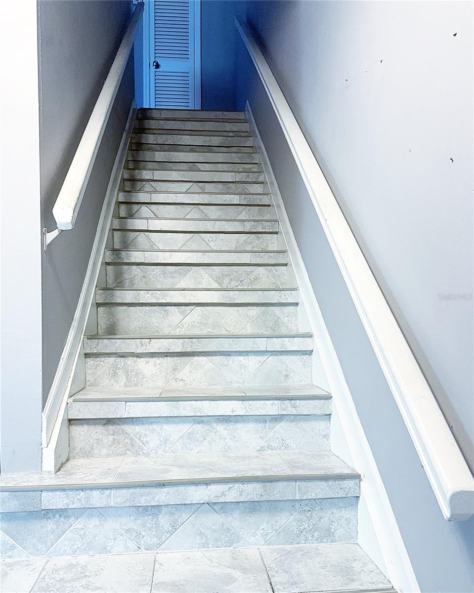 5242 BEACH DR SE, ST PETERSBURG, FL, 33705