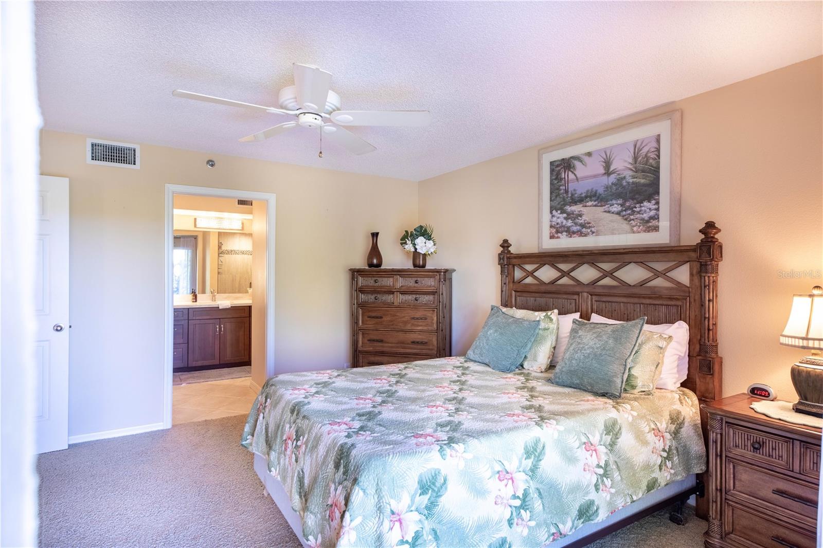 821 WATERSIDE DR #106, VENICE, FL, 34285