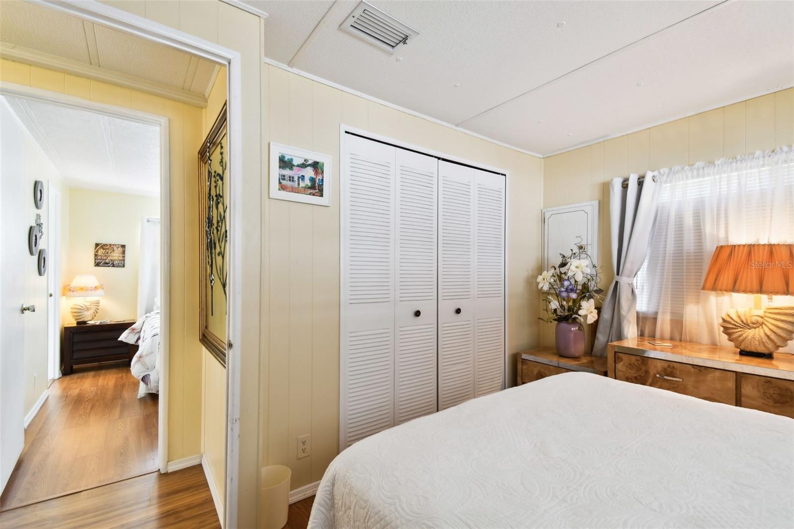 TB8373489 Property Photo