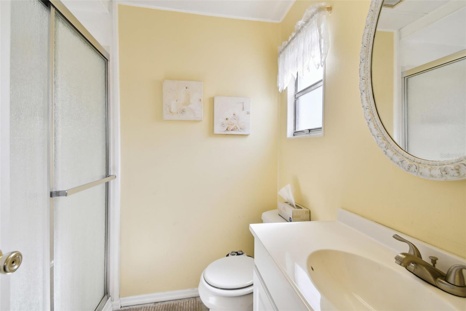 TB8373489 Property Photo