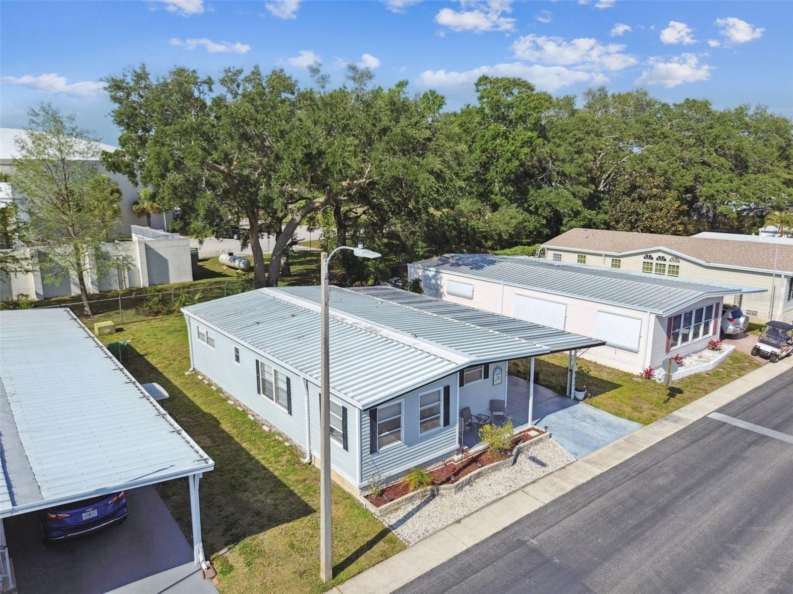 TB8373489 Property Photo