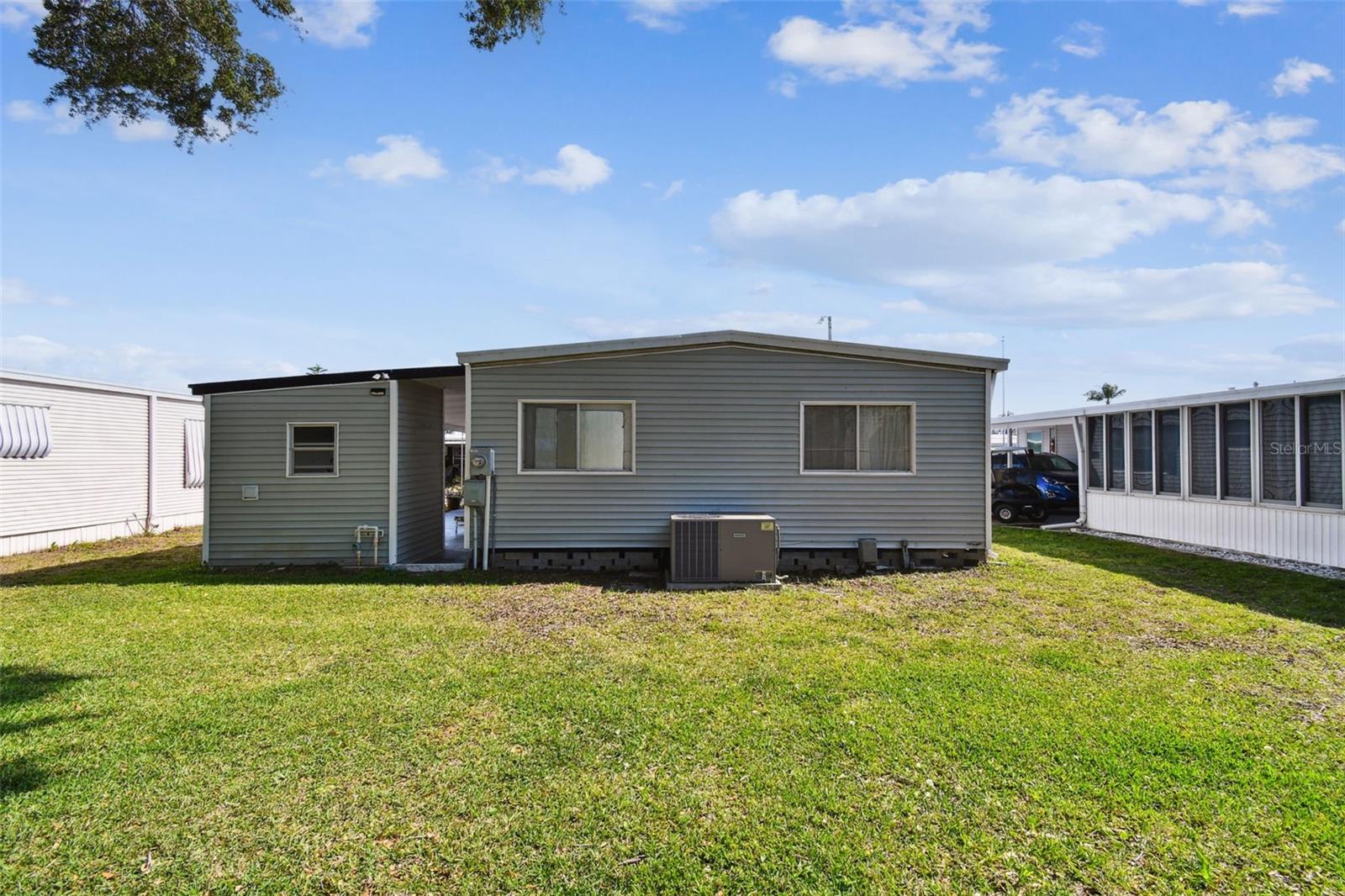 TB8373489 Property Photo