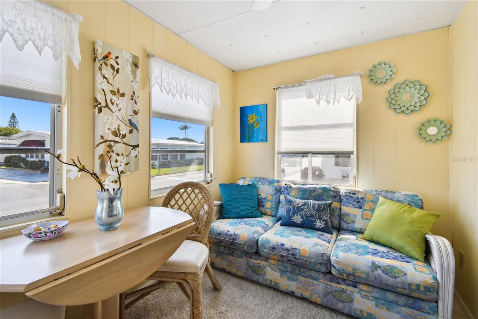 TB8373489 Property Photo