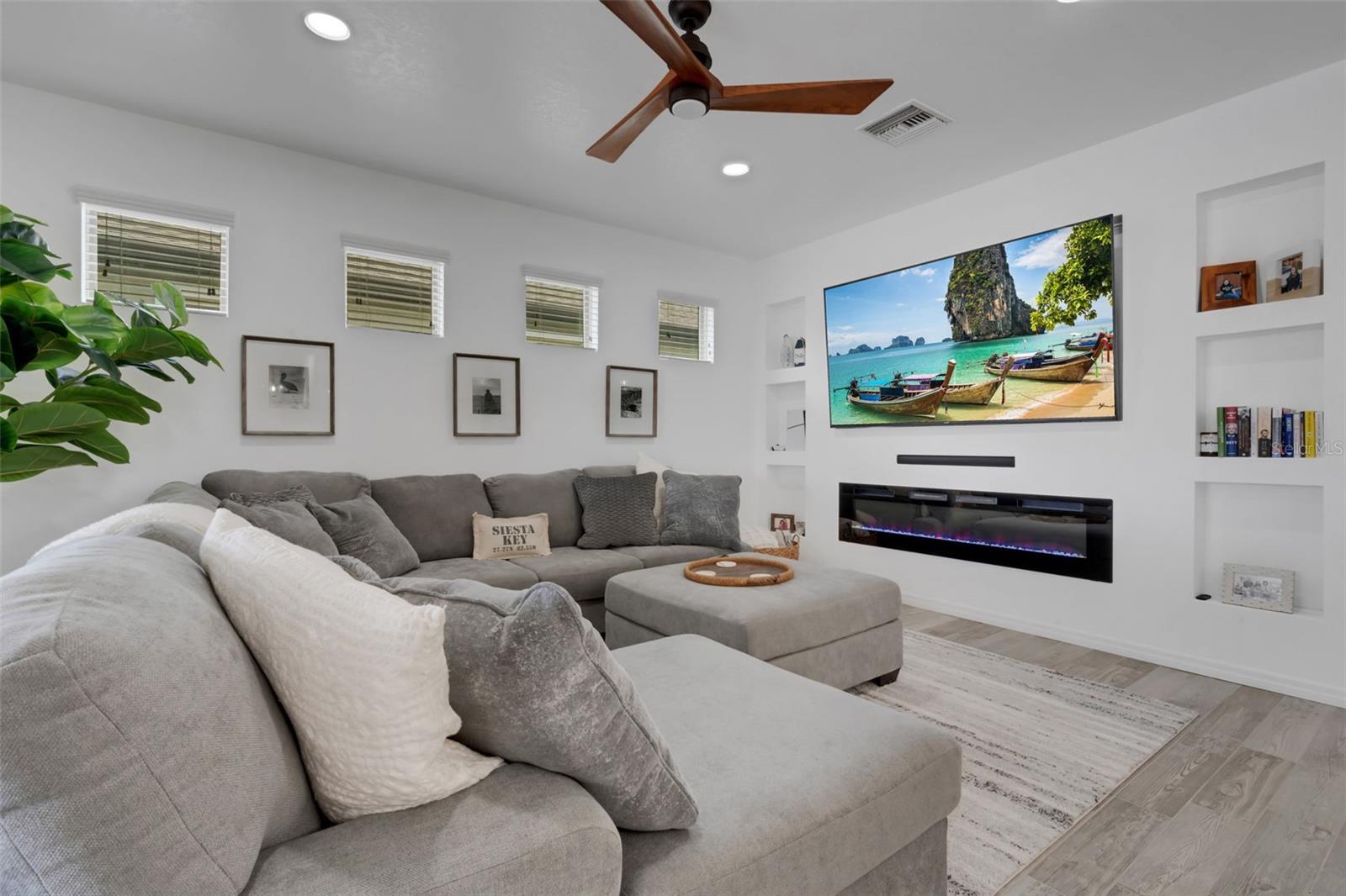 7859 YALE HARBOR DR, WESLEY CHAPEL, FL, 33545