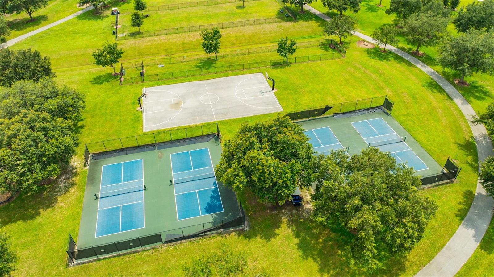 14174 THOROUGHBRED DR, DADE CITY, FL, 33525