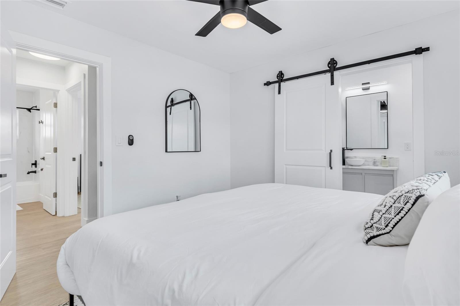 1921 FERN AVE, SARASOTA, FL, 34235