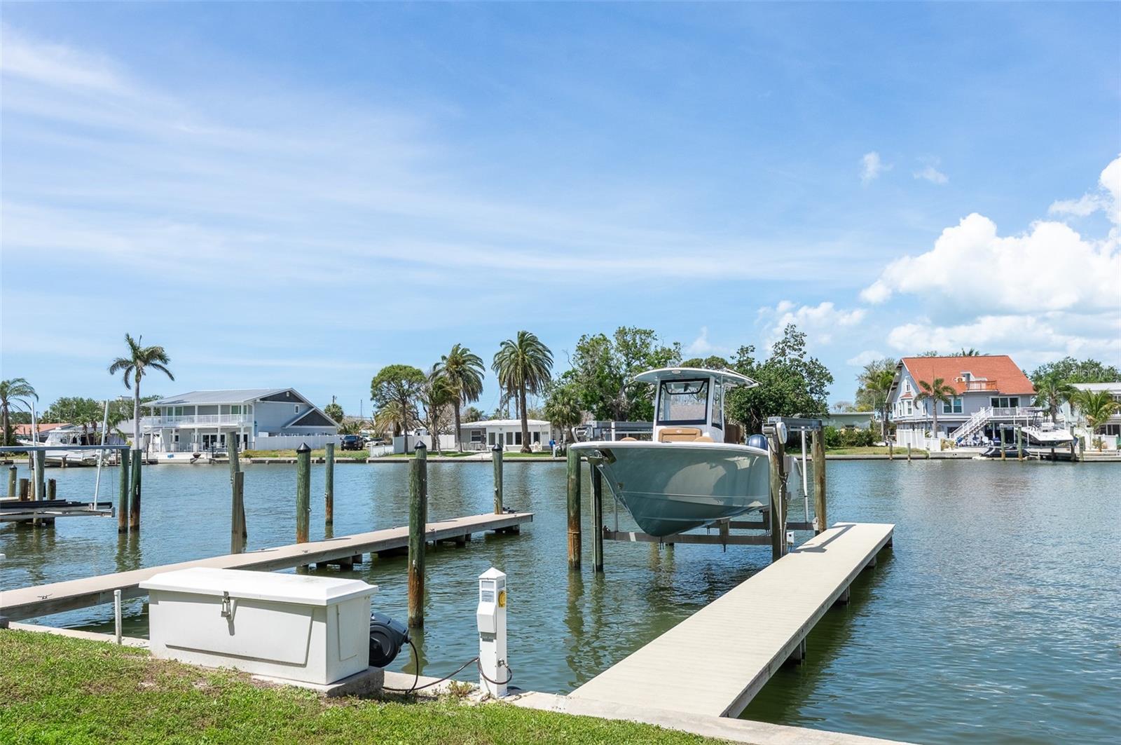 326 WINDRUSH BLVD #101, INDIAN ROCKS BEACH, FL, 33785