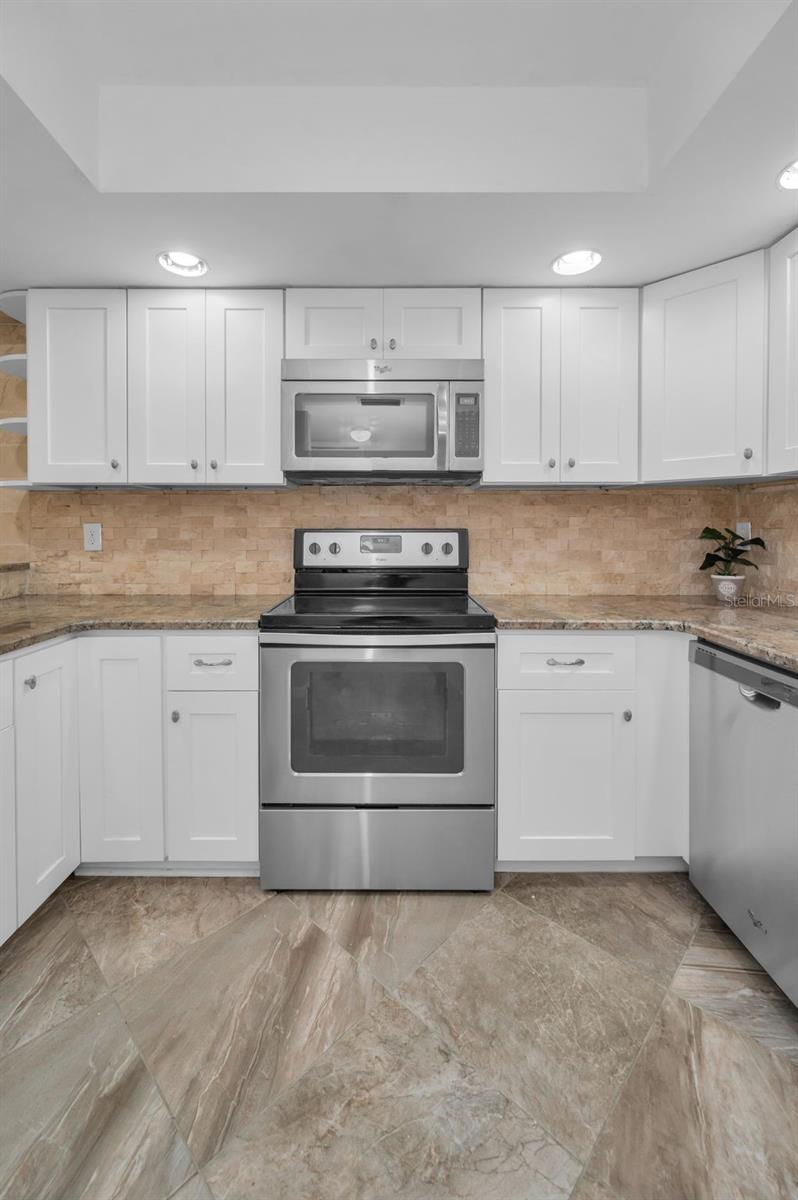 502 HAMMOCK PINE BLVD #502, CLEARWATER, FL, 33761