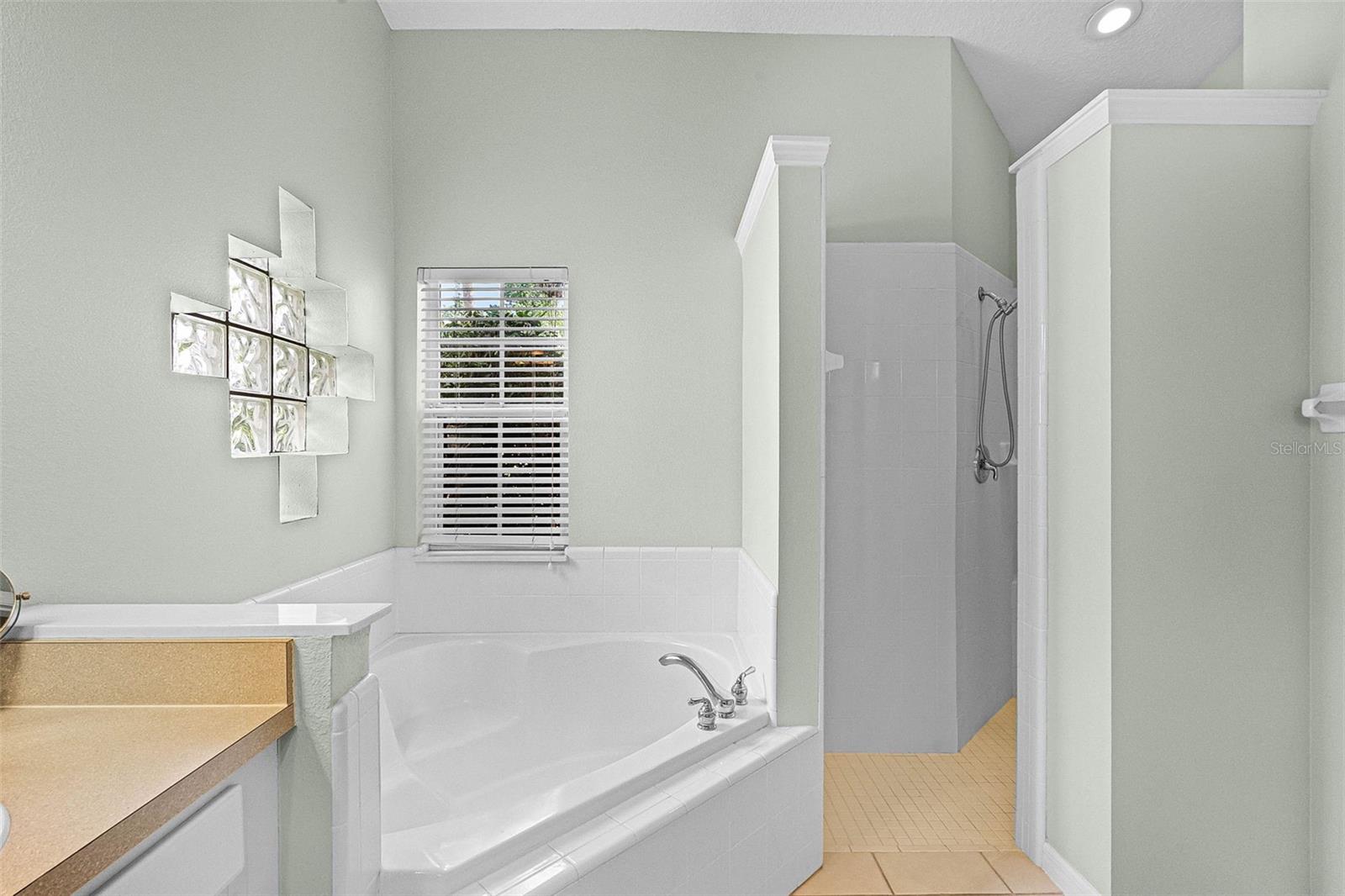 1124 SHADOWBROOK TRL, WINTER SPRINGS, FL, 32708