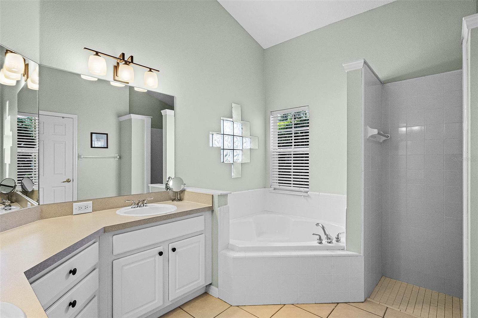 1124 SHADOWBROOK TRL, WINTER SPRINGS, FL, 32708