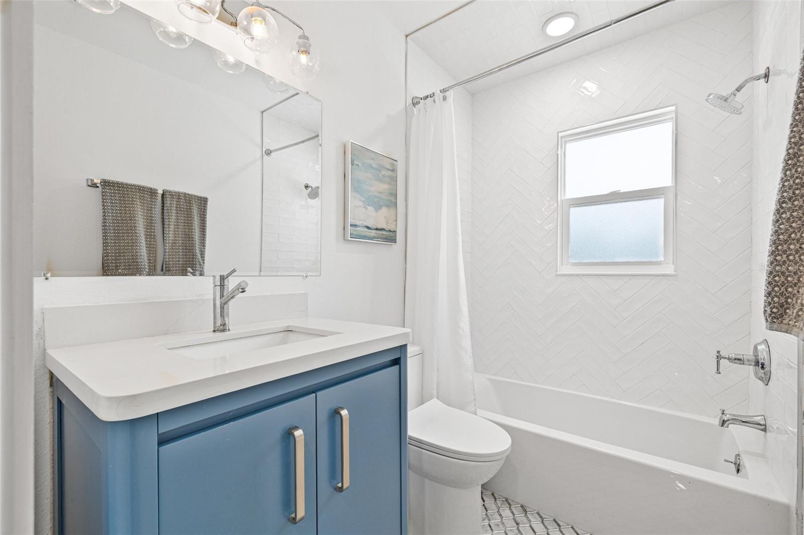 10396 BLOSSOM LAKE DR, SEMINOLE, FL, 33772