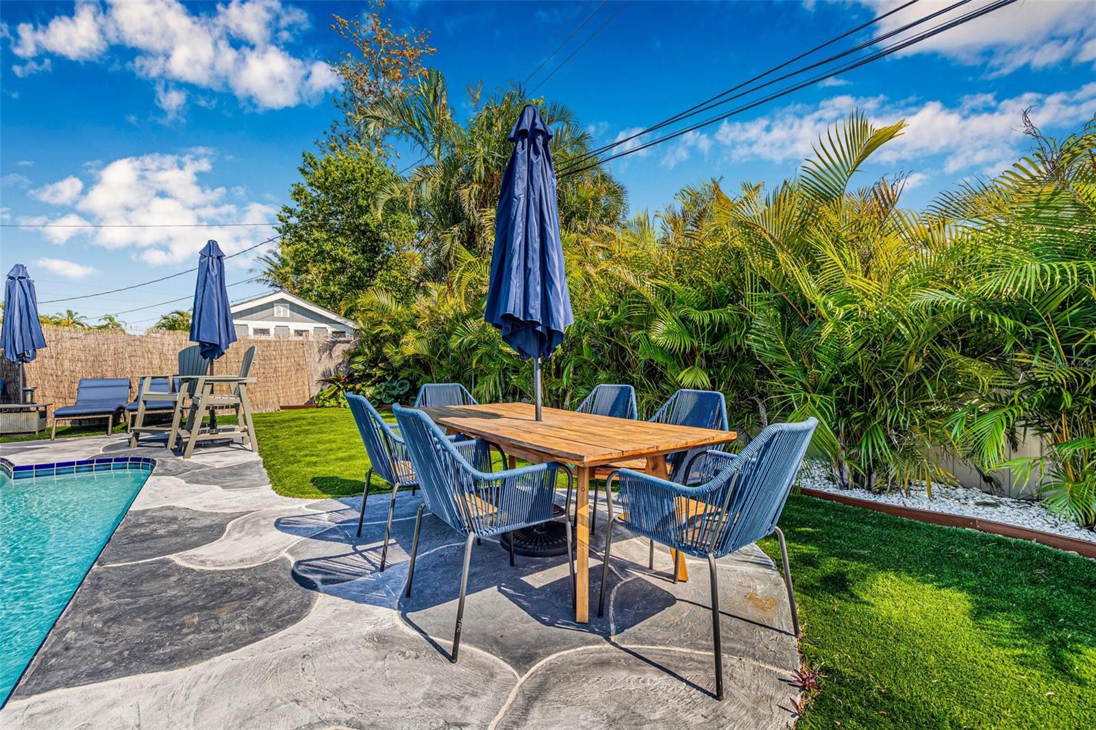 10396 BLOSSOM LAKE DR, SEMINOLE, FL, 33772