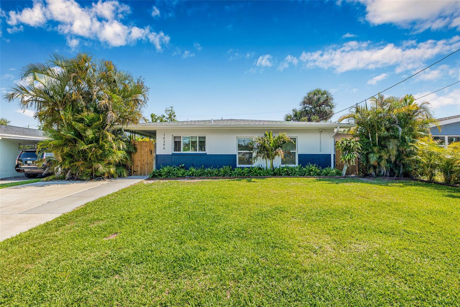 10396 BLOSSOM LAKE DR, SEMINOLE, FL, 33772