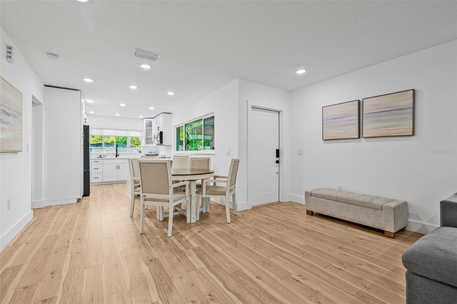 10396 BLOSSOM LAKE DR, SEMINOLE, FL, 33772