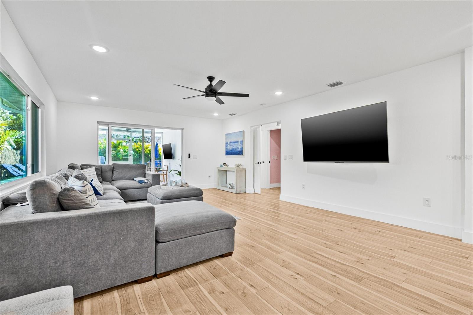 10396 BLOSSOM LAKE DR, SEMINOLE, FL, 33772