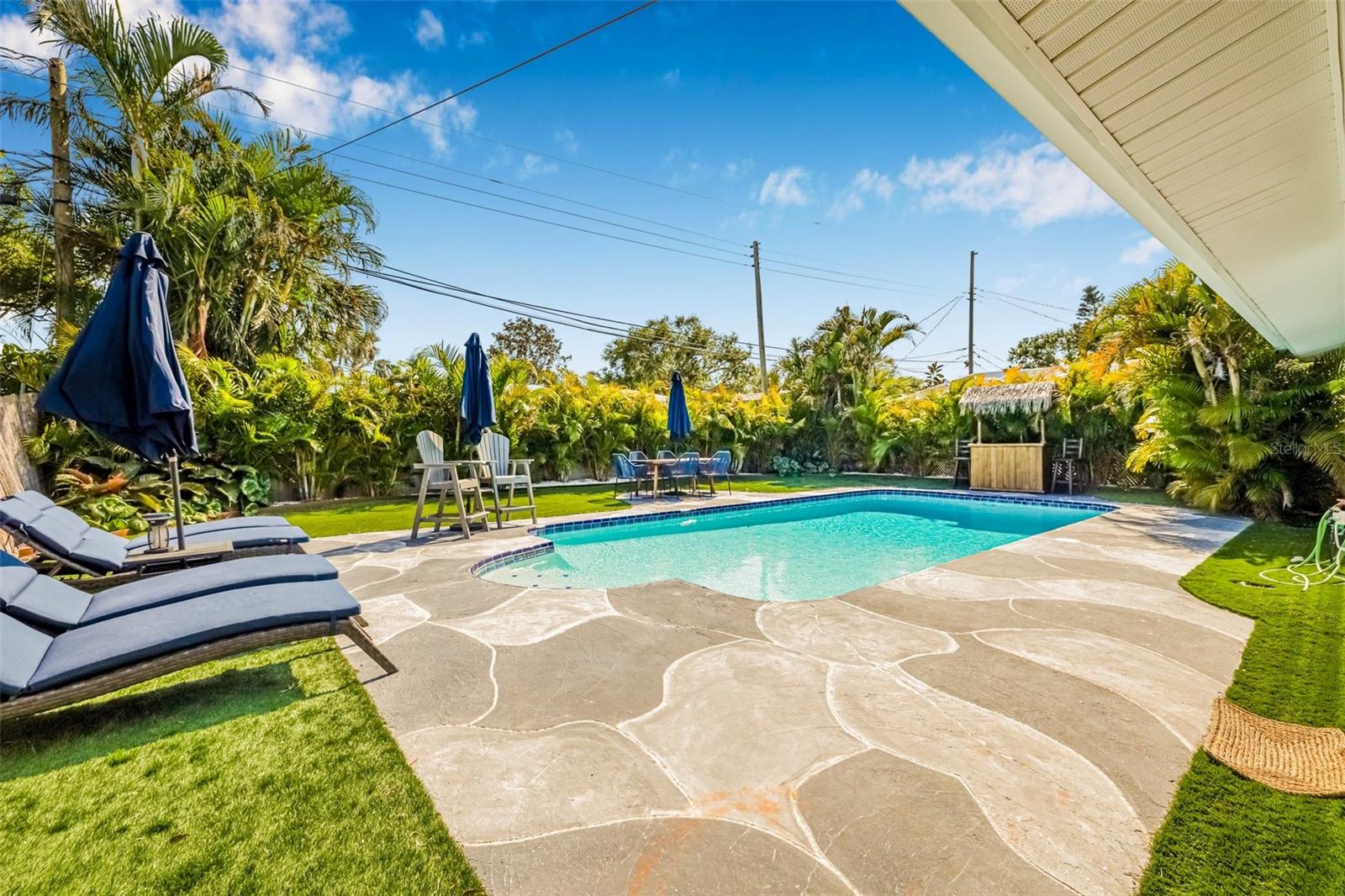 10396 BLOSSOM LAKE DR, SEMINOLE, FL, 33772