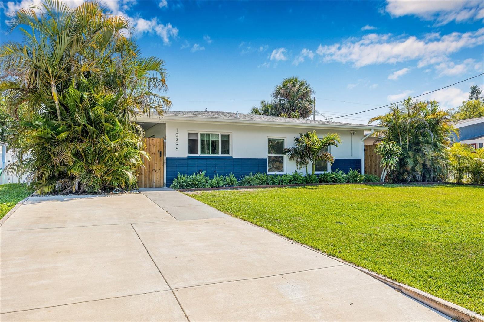 10396 BLOSSOM LAKE DR, SEMINOLE, FL, 33772