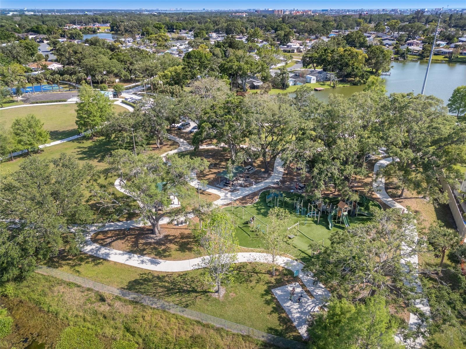 10396 BLOSSOM LAKE DR, SEMINOLE, FL, 33772