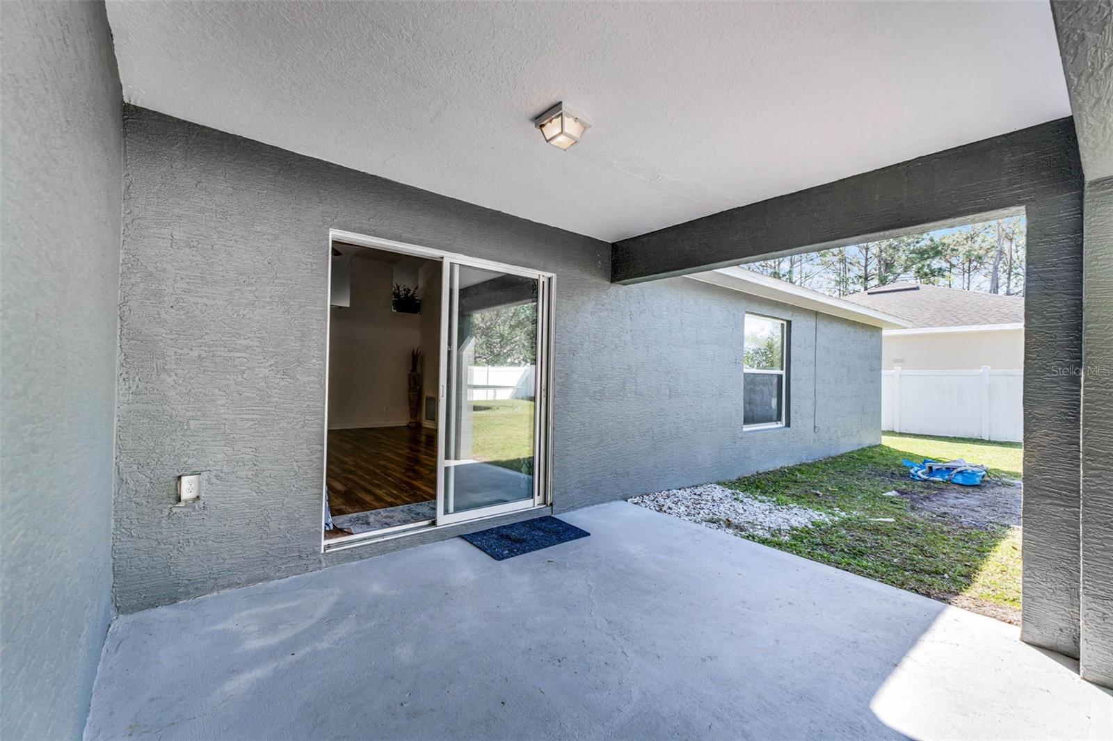 37 LINDSAY DR, PALM COAST, FL, 32137