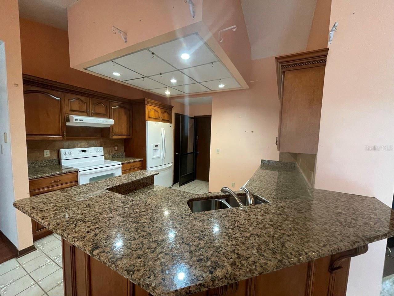 8129 GRANADA BLVD, ORLANDO, FL, 32836