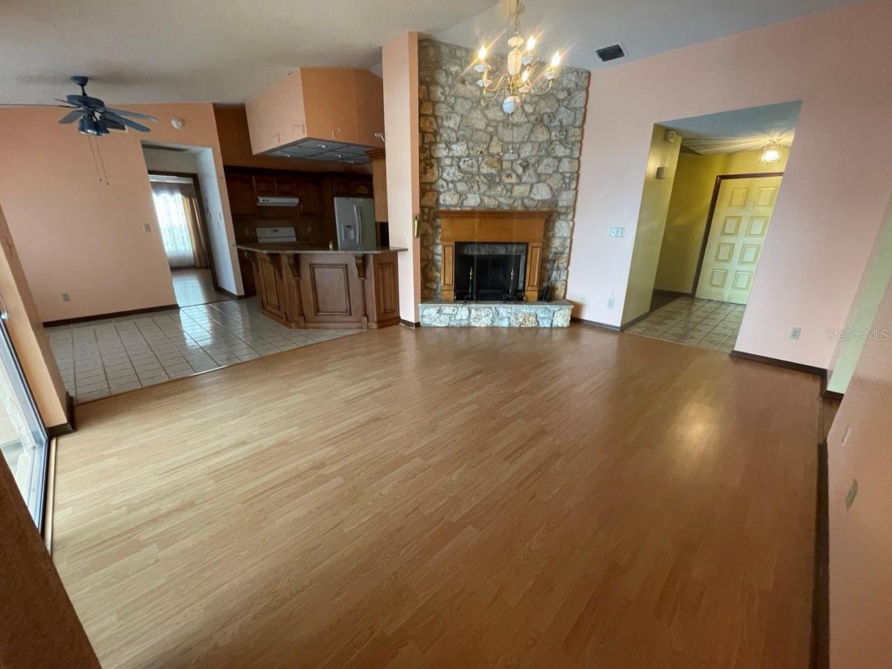 8129 GRANADA BLVD, ORLANDO, FL, 32836