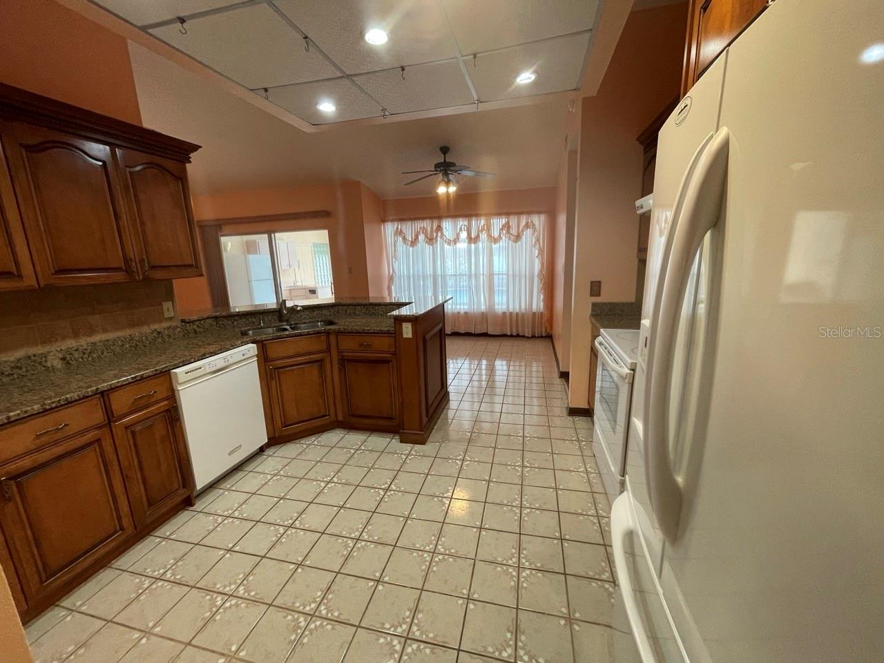 8129 GRANADA BLVD, ORLANDO, FL, 32836