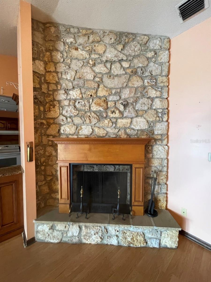 8129 GRANADA BLVD, ORLANDO, FL, 32836