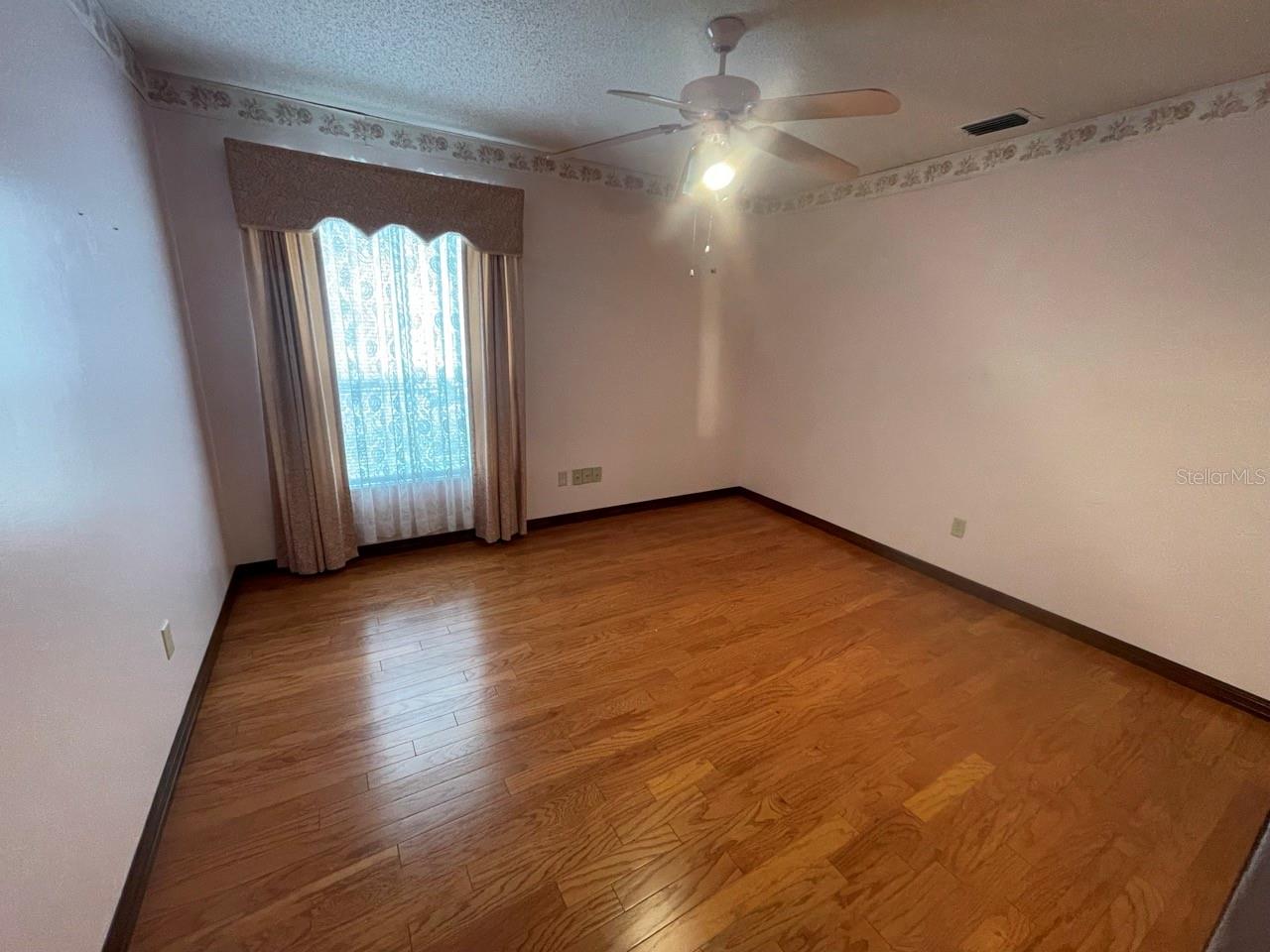 8129 GRANADA BLVD, ORLANDO, FL, 32836