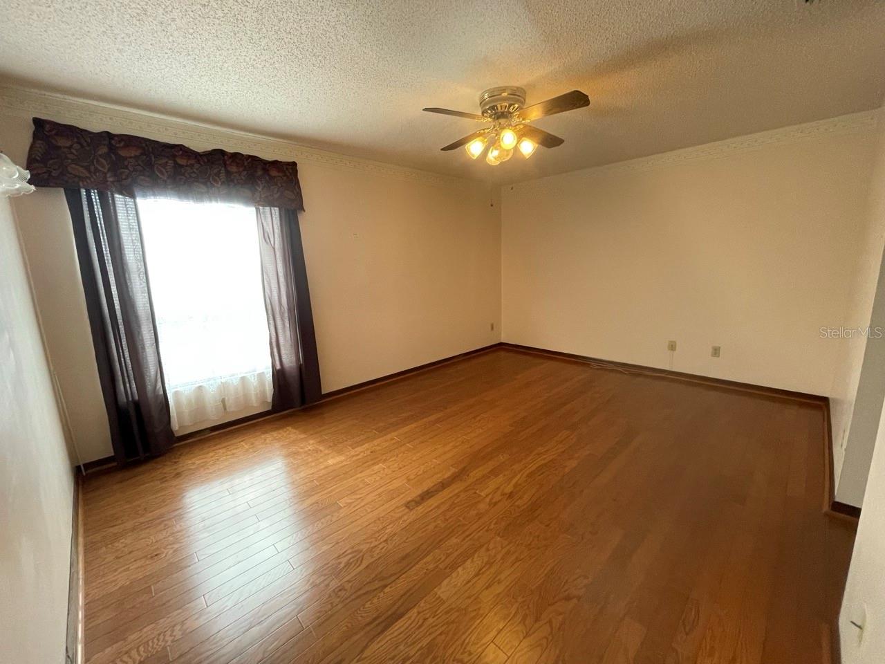 8129 GRANADA BLVD, ORLANDO, FL, 32836