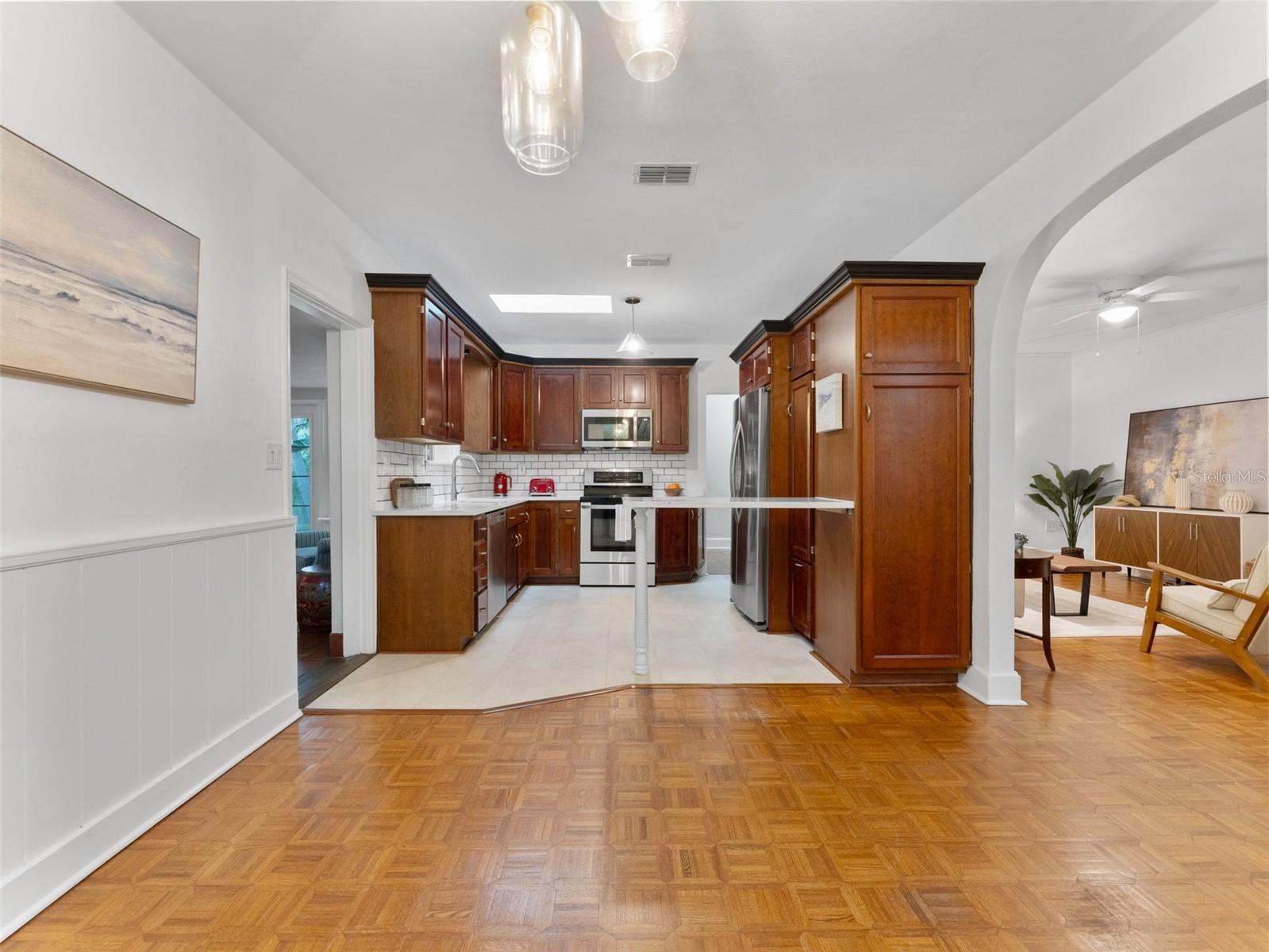 250 ABERDEEN ST, DUNEDIN, FL, 34698