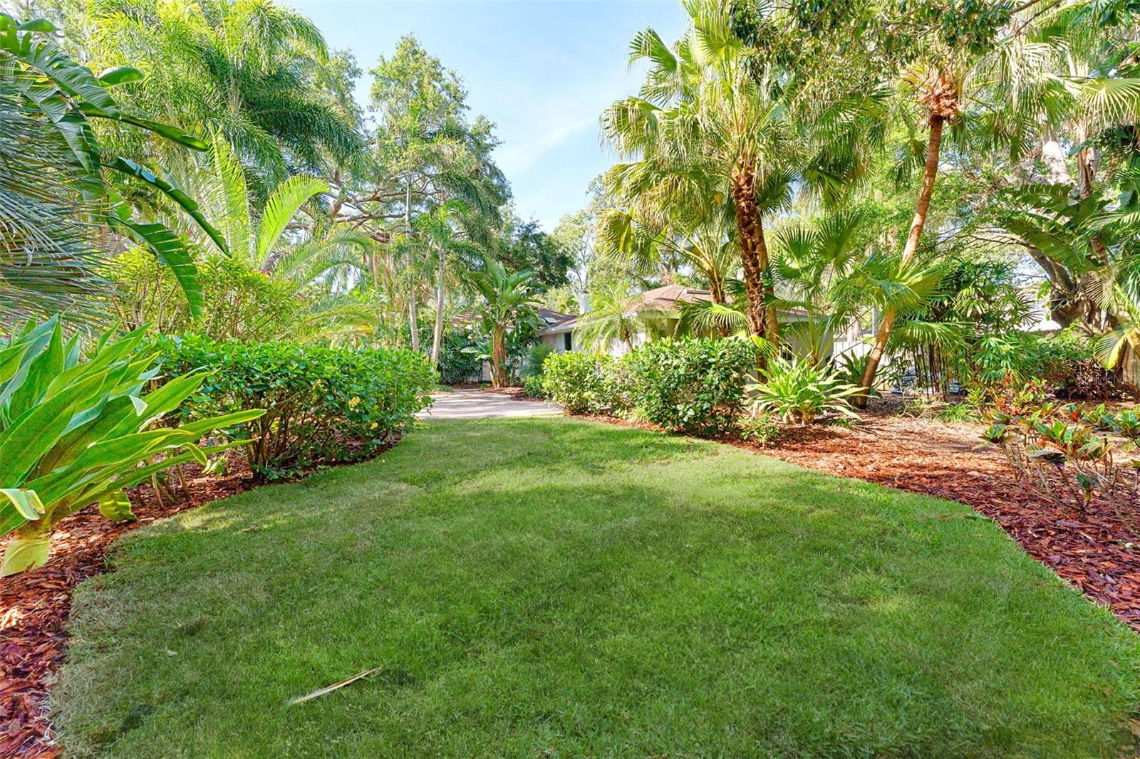 250 ABERDEEN ST, DUNEDIN, FL, 34698