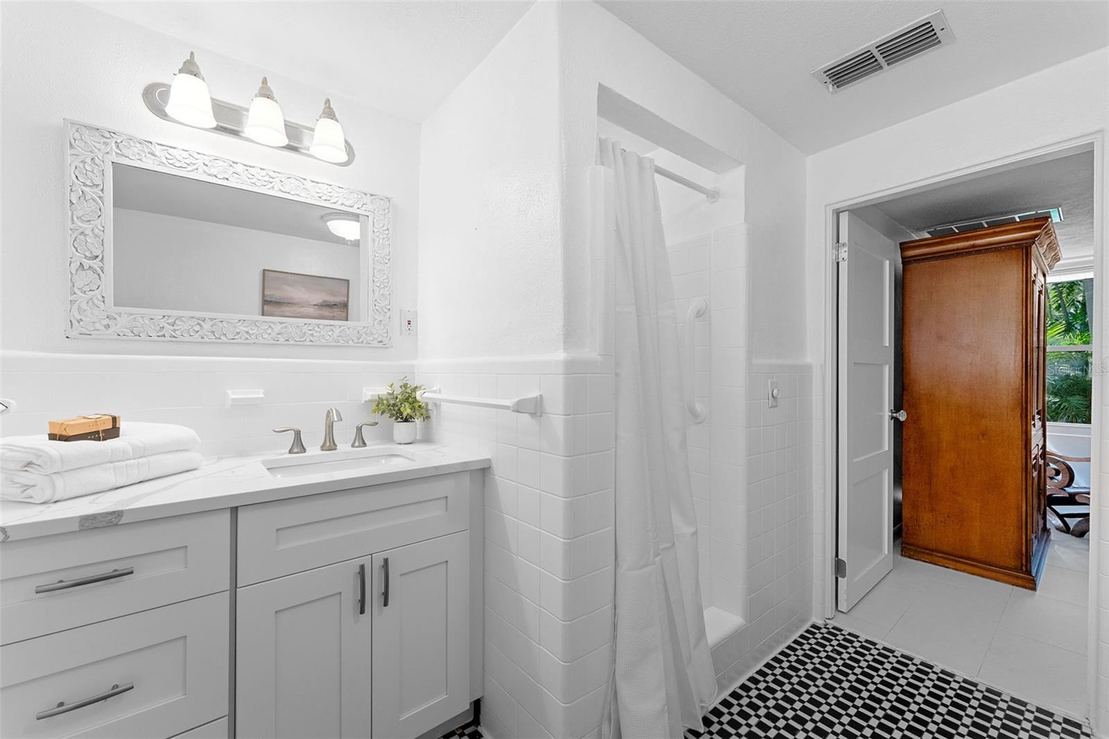 250 ABERDEEN ST, DUNEDIN, FL, 34698